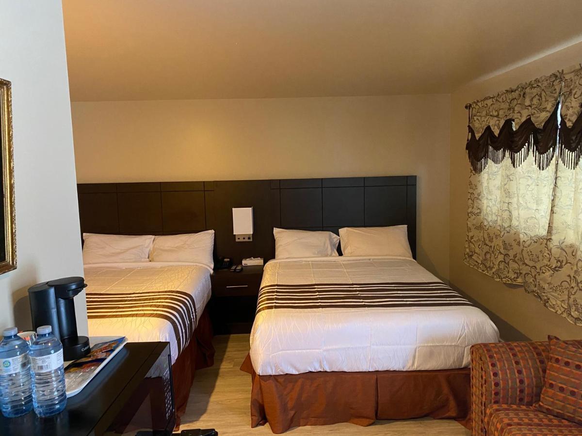 Silver Maple Motel Халибъртън Екстериор снимка